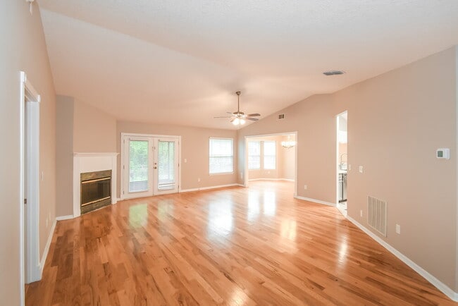 Photo - 4737 Kernan Mill Ln E