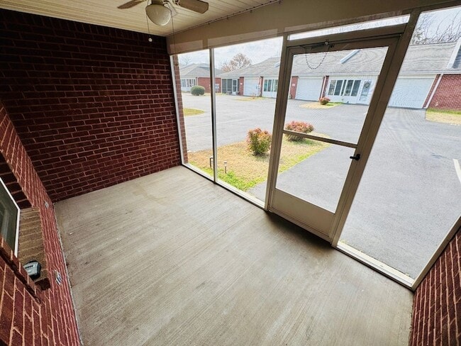 Photo - 325 Franklin Terrace