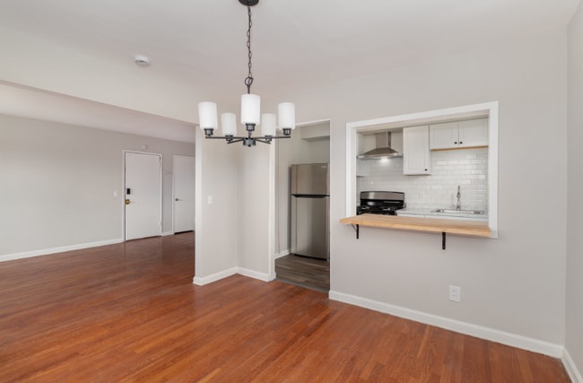Building Photo - 1607 Asmann Ave Rental