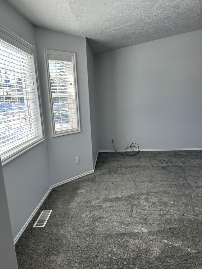 Photo - THIS IS A LEASE TAKEOVER, PLEASE CONTACT THE CURRENT TENANT, TANNER @ 801-688-4161 - Cute 3 Bed 1...