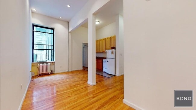 Building Photo - 176 Second Avenue Unit 1r Rental