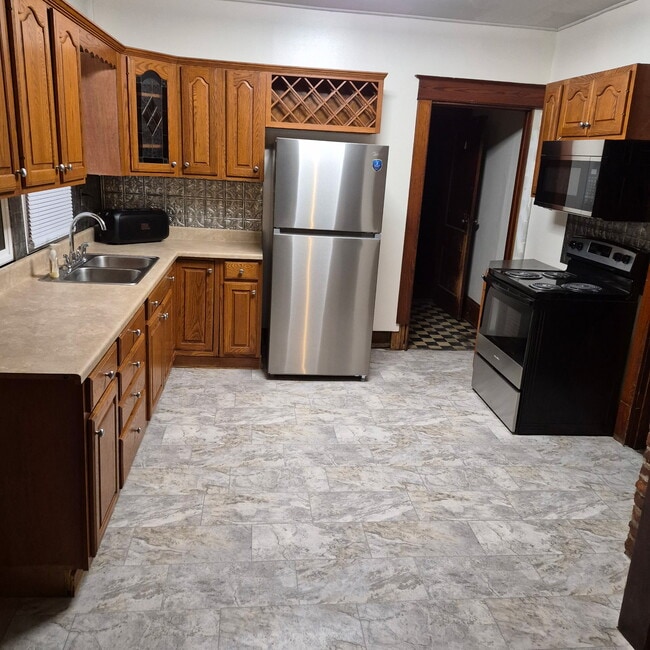 Photo - 189 Oak St Unit 189