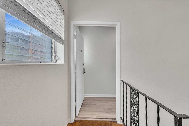 10004 E Bay Harbor Dr Unit SI ID1527171P