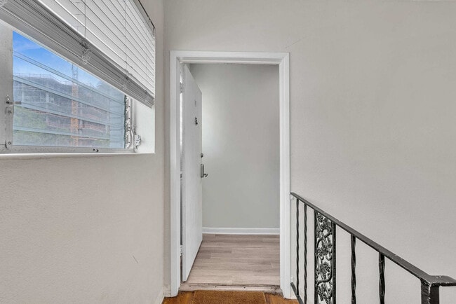 Photo - 10004 E Bay Harbor Dr Unidad SI ID1527171P
