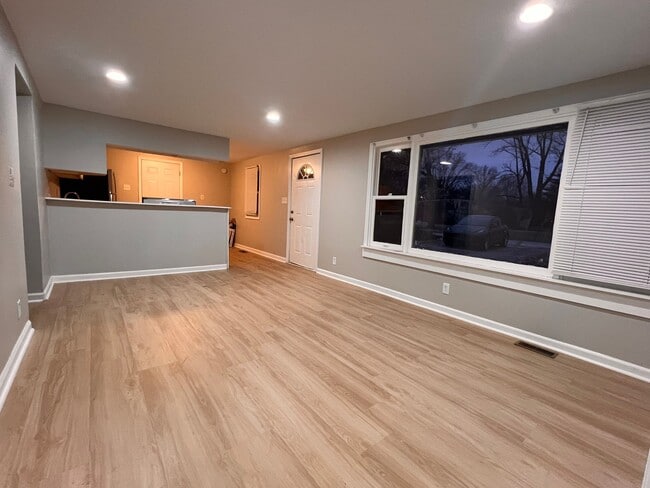 Photo - 311 Burke Ave