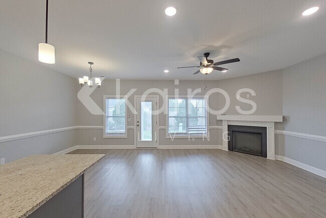 Photo - 3709 Oak Leaf Wy