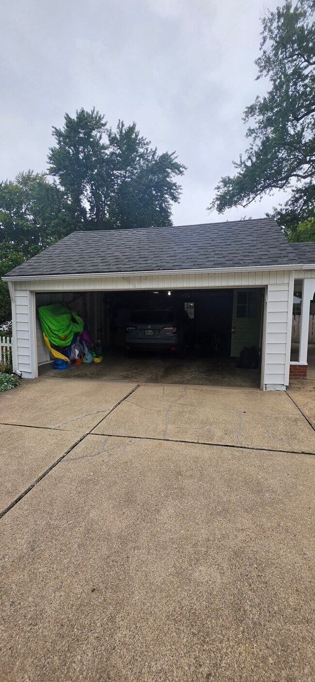 4533 Mackall Rd