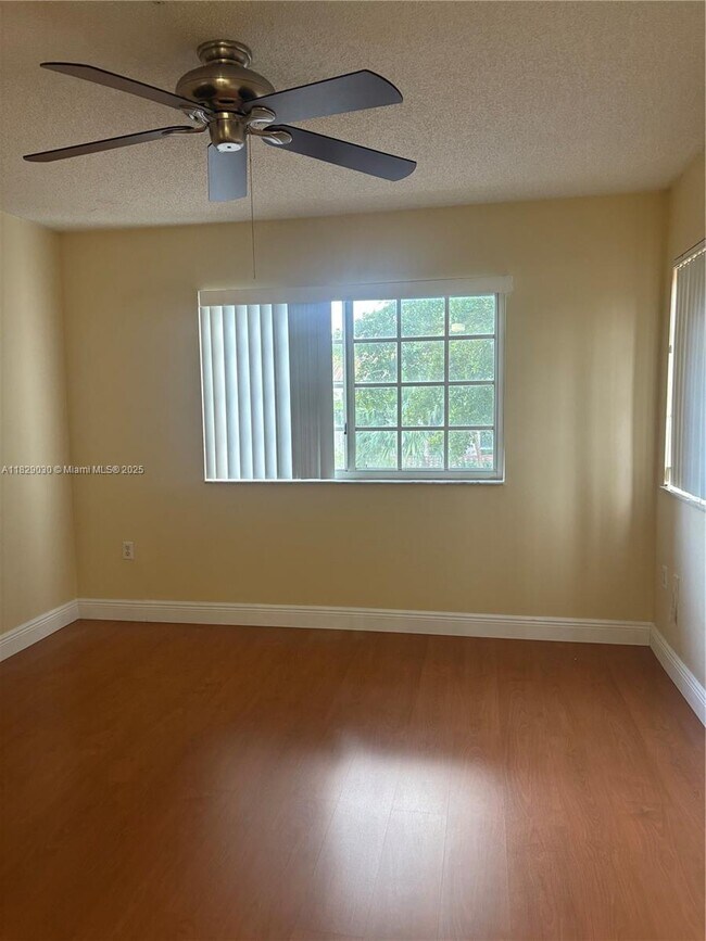 Photo - 2091 Renaissance Blvd Unidad 303 Rental