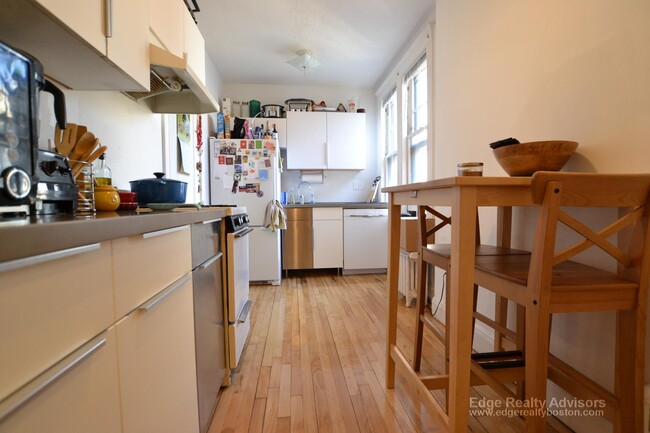 Photo - 32 Sidlaw Rd Condo Unit 19