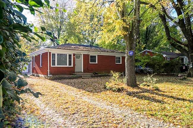 Building Photo - 3 bedroom 1 bath in Valley Station!