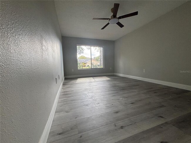 Photo - 2717 Warwick Terrace