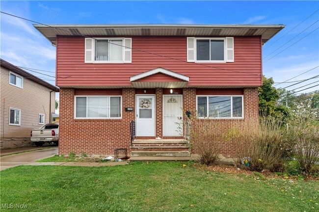 Building Photo - 1392 E 263rd St