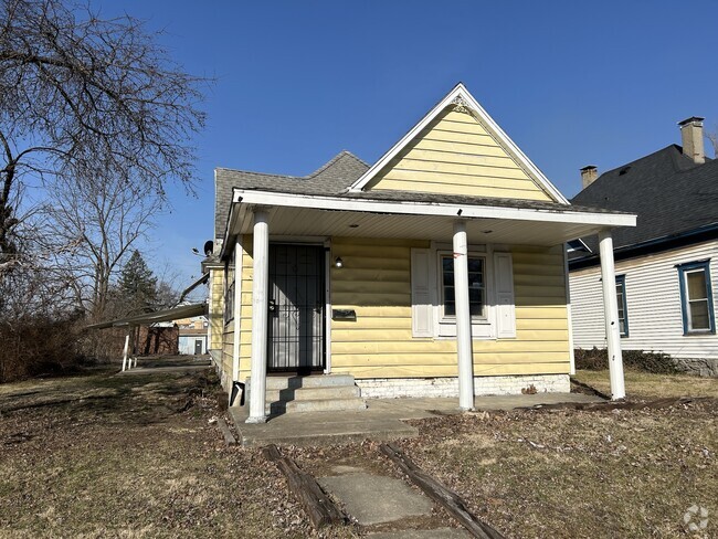 Building Photo - 18 Iowa St Rental