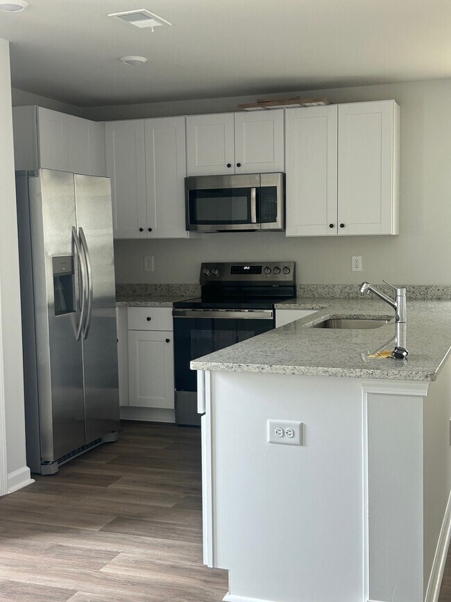 Photo - 1732 King Oaks Lp