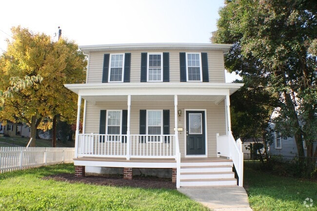 Building Photo - BEAUTIFUL NEWER SINGLE FAMILY HOME NEAR VCU