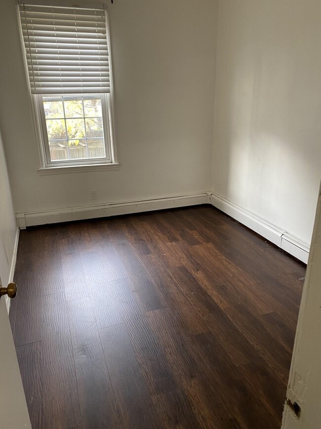 233 Linden Ave Unit Apt 2 Condo for Rent in Jersey City, NJ