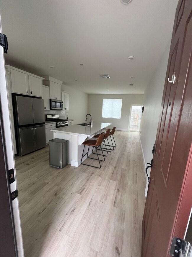 Photo - Beautiful Home for rent in Visalia, Ca