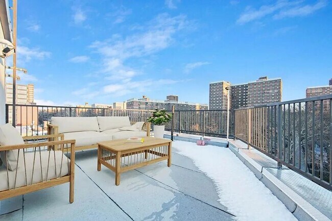 Photo - Furnished room/NOT APARTMENT Unit 2A