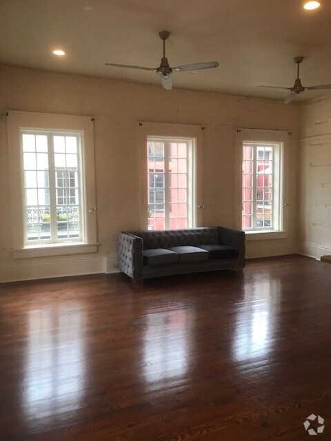 Building Photo - 541 Bienville St Rental