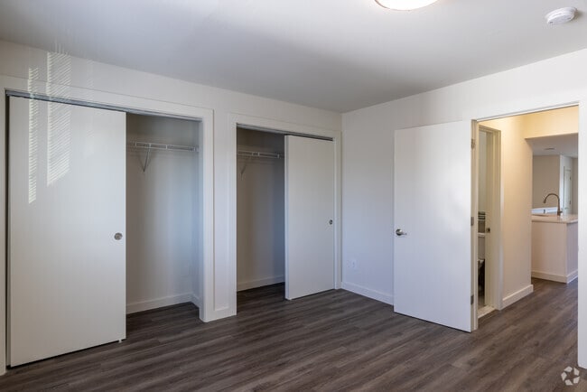 2nd piso 1HAB, 1BA - 768SF