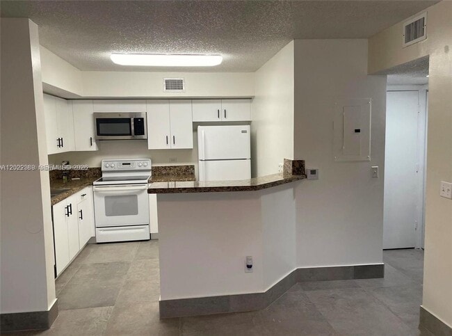 Photo - 3660 N 56th Ave Unit 609