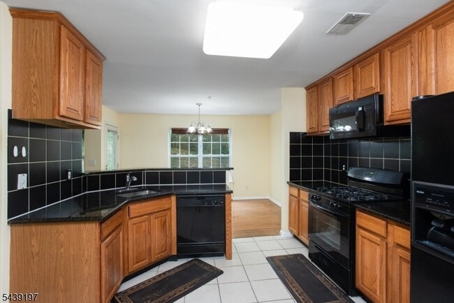 Photo - 106 Wallace Ct