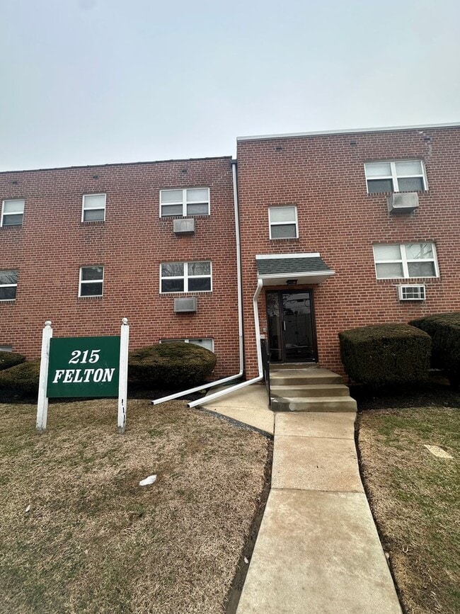 Building Photo - 215 Felton Ave Unit Apt. 2B