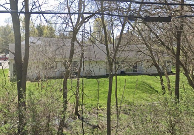 Photo - 325 W Hazel St Unit #325