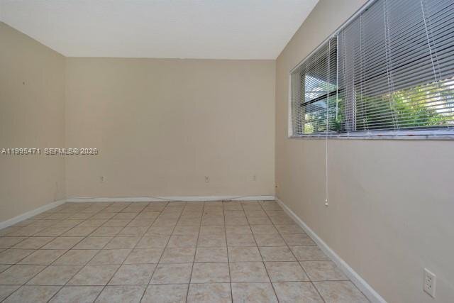 Photo - 2101 NE 68th St Unidad #103