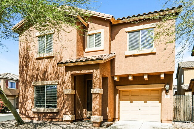 Building Photo - 311 S Travis Rental