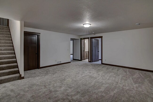 Photo - 6202 201st St