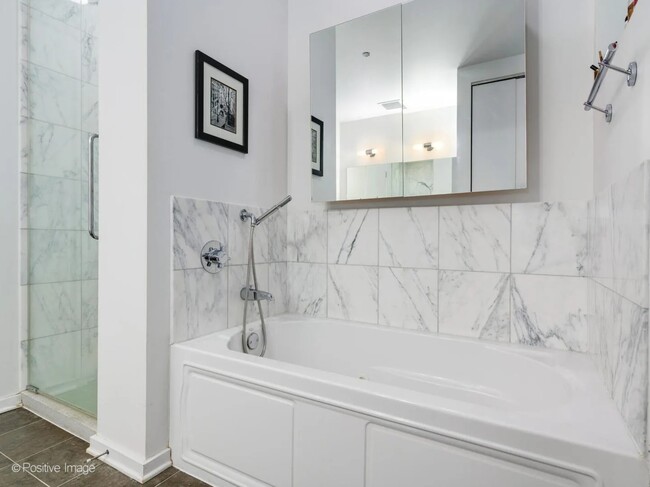 Photo - 1260 N Astor St Condo Unit 3711