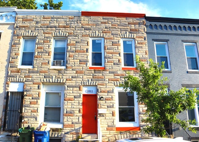 Building Photo - 2011 Hollins St Rental