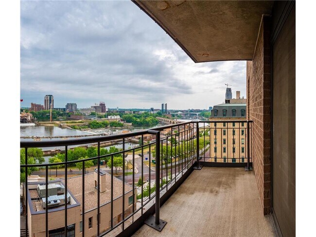 Building Photo - 401 S 1st St Unit 811 Rental