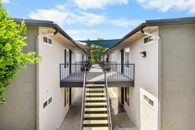 Villa Del Sur Apartment Homes
