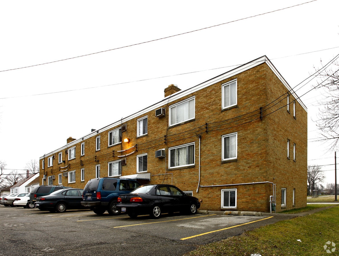 Puritas Apartments - Puritas Apartments