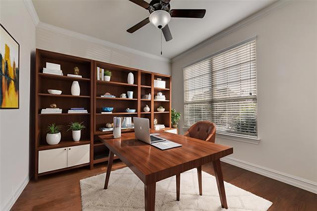 Photo - 2911 Redfern Dr