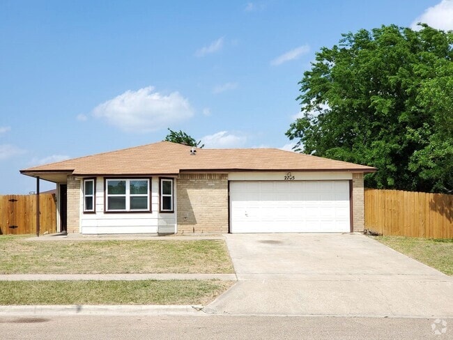 Building Photo - 2705 Casey Dr Rental
