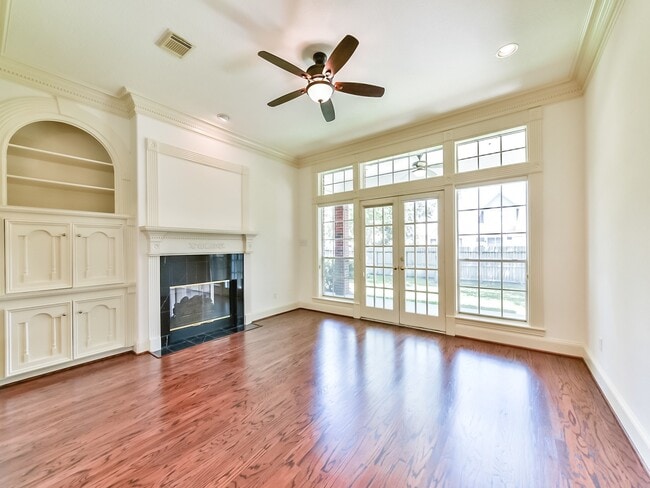 Photo - 166 E Capstone Cir