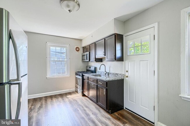 Photo - 4010 Fernhill Ave