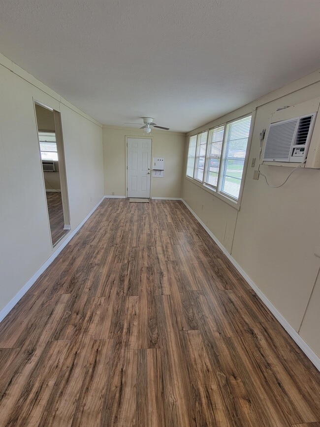 Photo - 2021 17th St