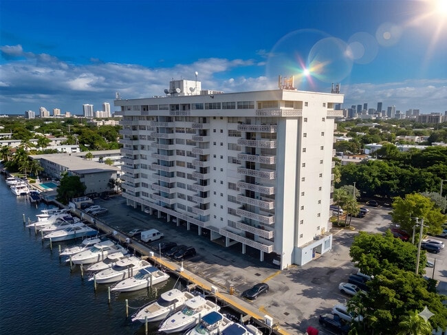 Building Photo - 13155 Ixora Ct Unit 804