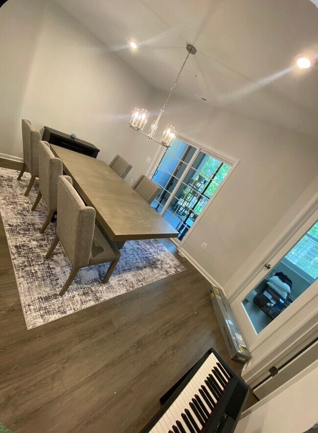 Photo - 13273 Coalfield Station Ln