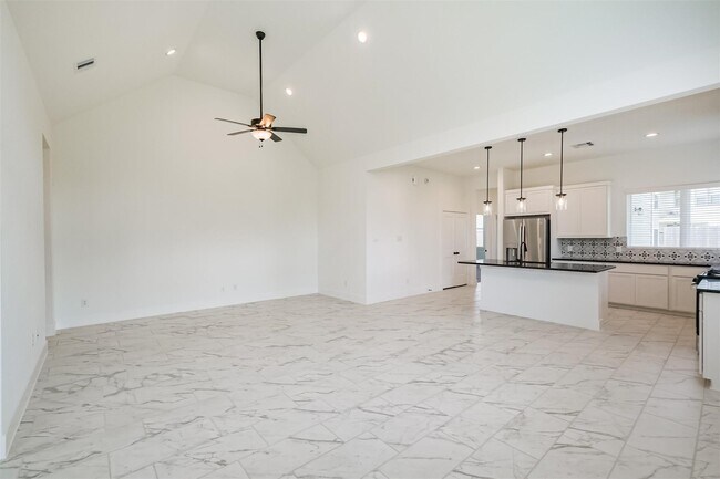 Photo - 1547 Cathedral Bend Drive