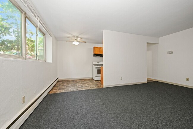 Photo - 515 5th St SE Unit 3