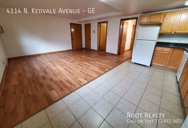 Photo - Old Irving Park – Garden-Level 1-Bdrm - Fr... Unit GE