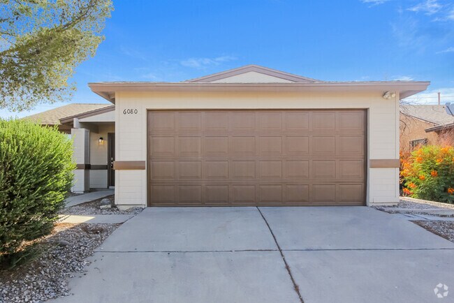 Building Photo - 6080 S Springbrook Dr Rental