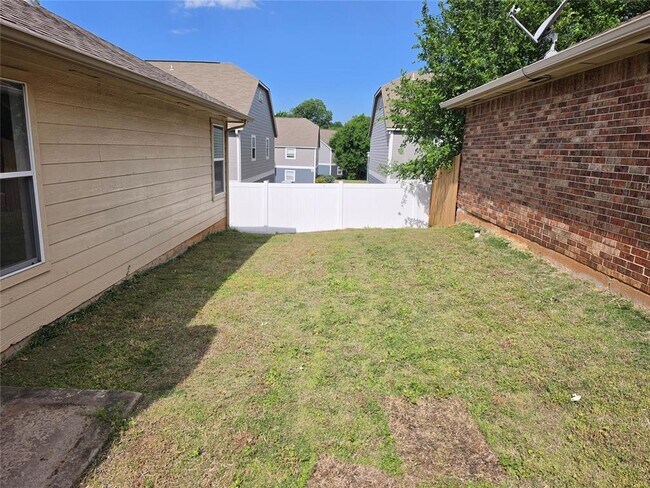 Photo - 2425 Cherry Ln