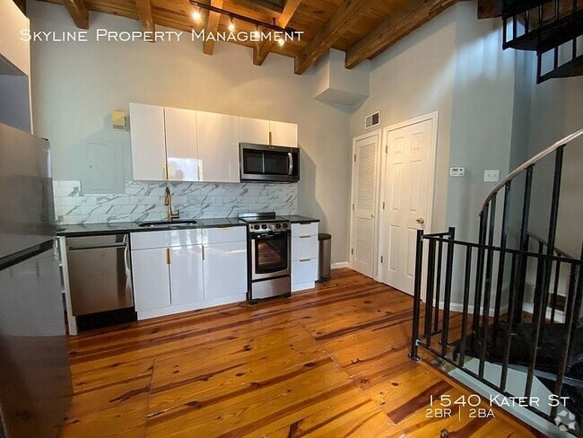 Enter into Kitchen - 1540 Kater St Rental