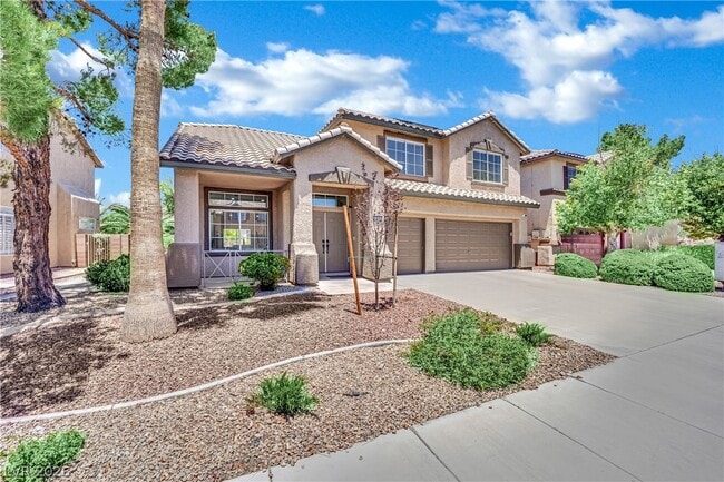 Building Photo - 2560 Sundew Ave